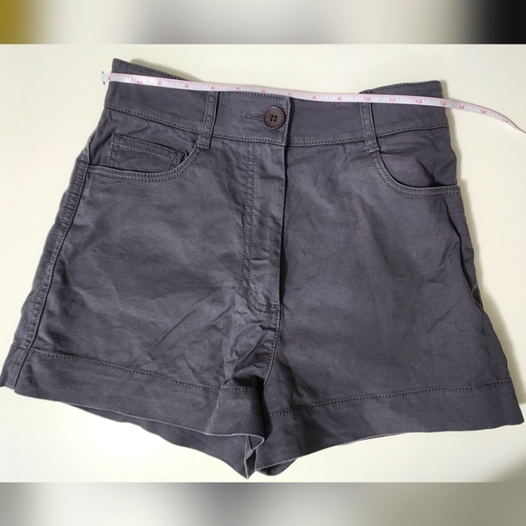 Aritzia - Talula High Rise Shorts - Picture 1 of 3